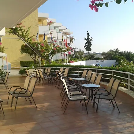 Iris Hotel