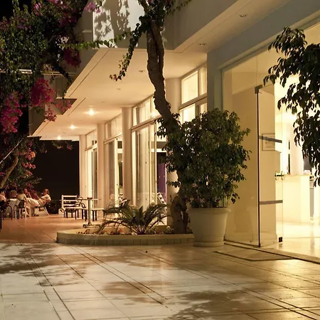 Hotell Iris 3*